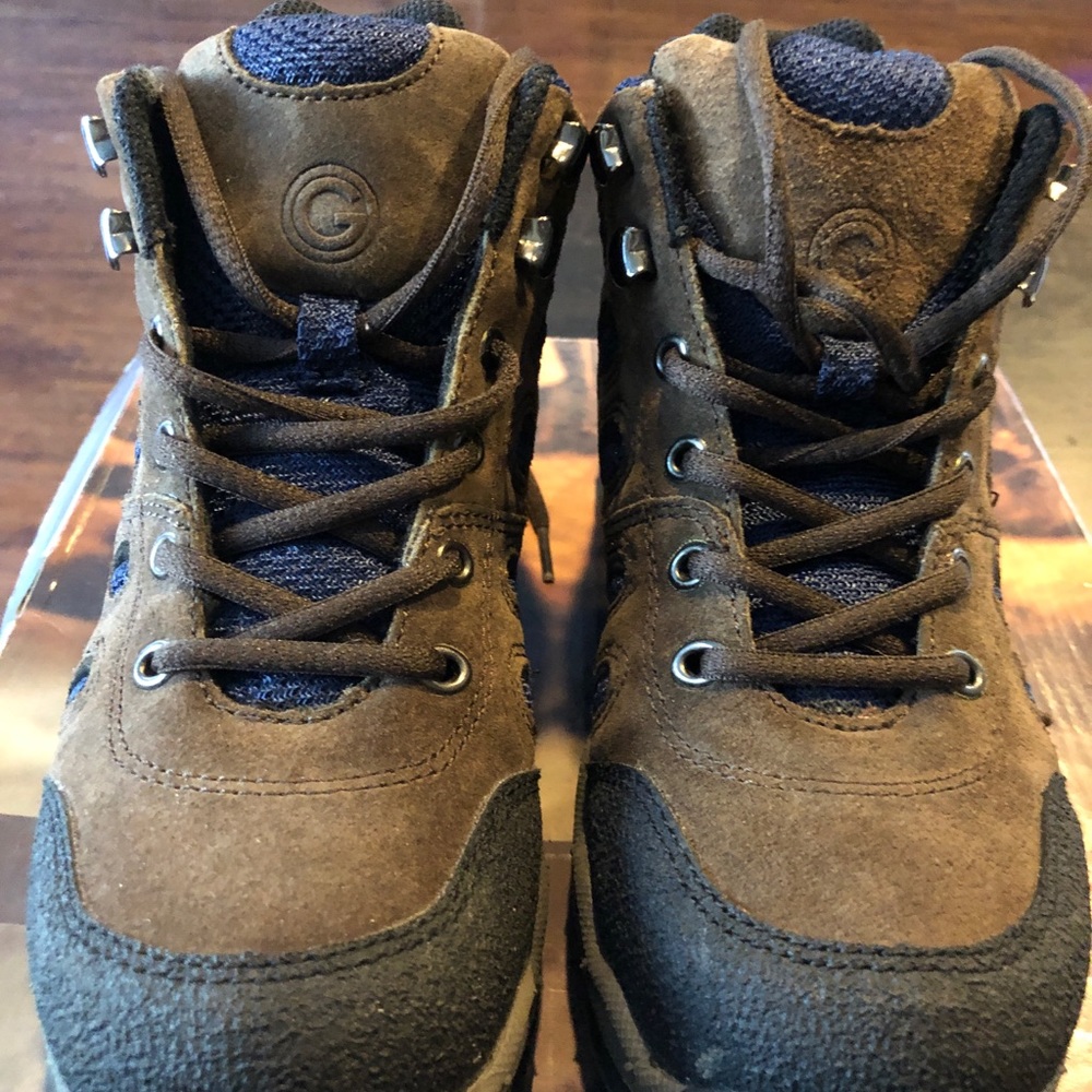 Women’s trail crest